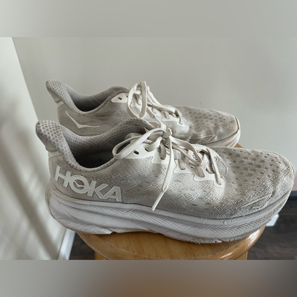 Hoka Clifton 9 White Sneakers